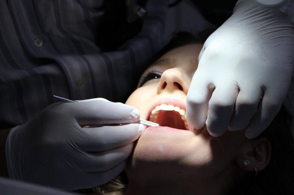 Paciente y odontologo